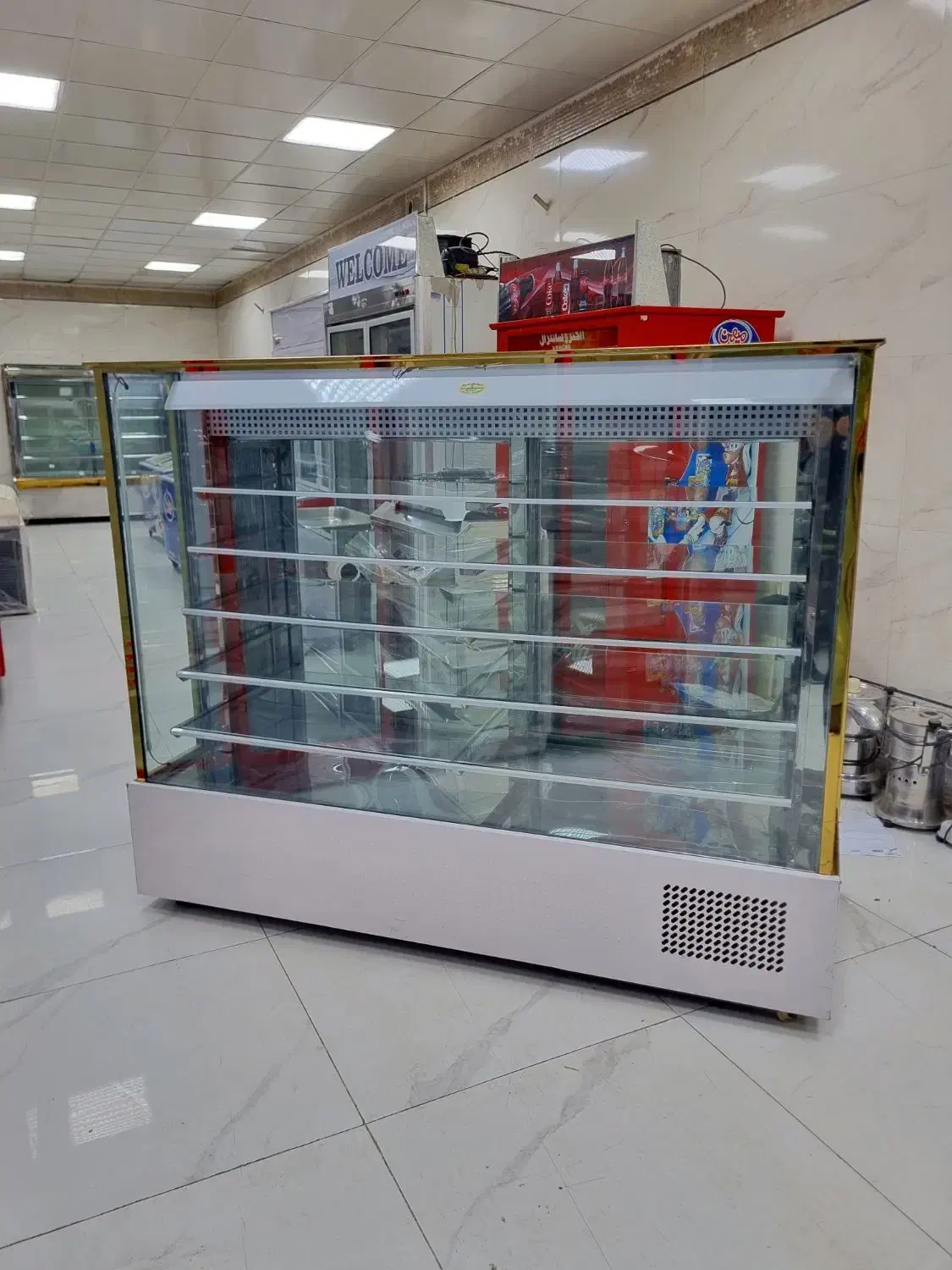 یخچال مکعبی قنادی ویترینی مشابه اکبند|فروشگاه و مغازه|نسیمشهر, |دیوار