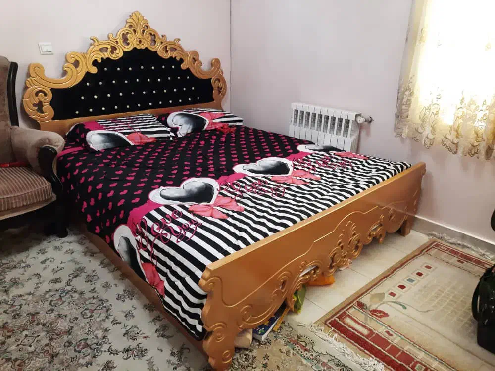 تخت نو نو بسیار تمیز بدون خط و خش|تخت و سرویس خواب|تهران, شهران جنوبی|دیوار