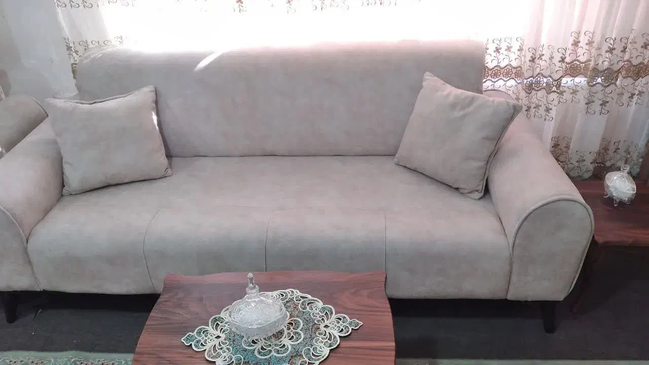 مبل دو ماه پیش خریده شده|مبلمان خانگی و میز عسلی|سلماس, |دیوار