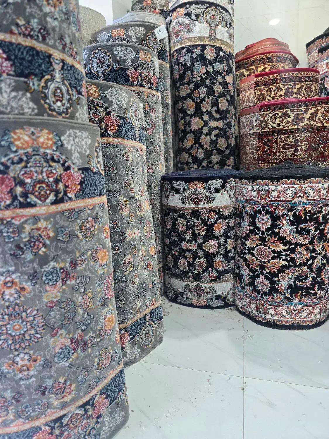 فرش فانتزی و طرح دار برشی|فرش|تهران, بهارستان|دیوار