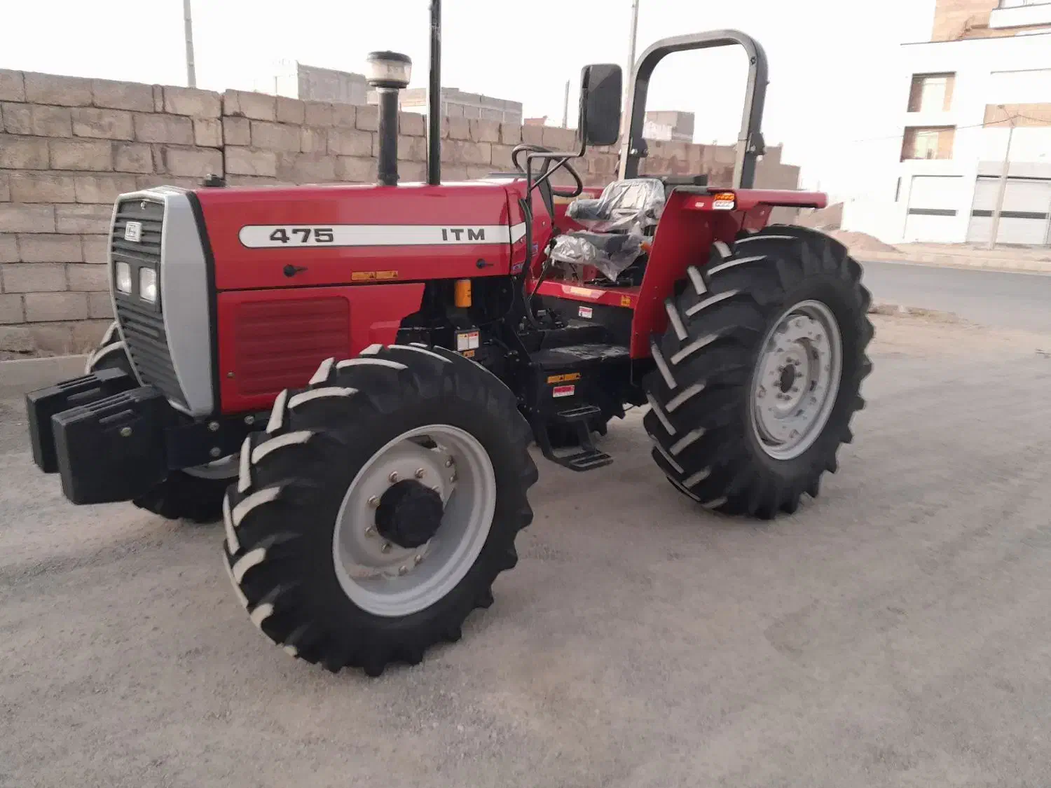 تراکتور فرگوسن ۴۷۵ جفت درحد صفر پمپ کوچک|خودرو سنگین|قروه, |دیوار
