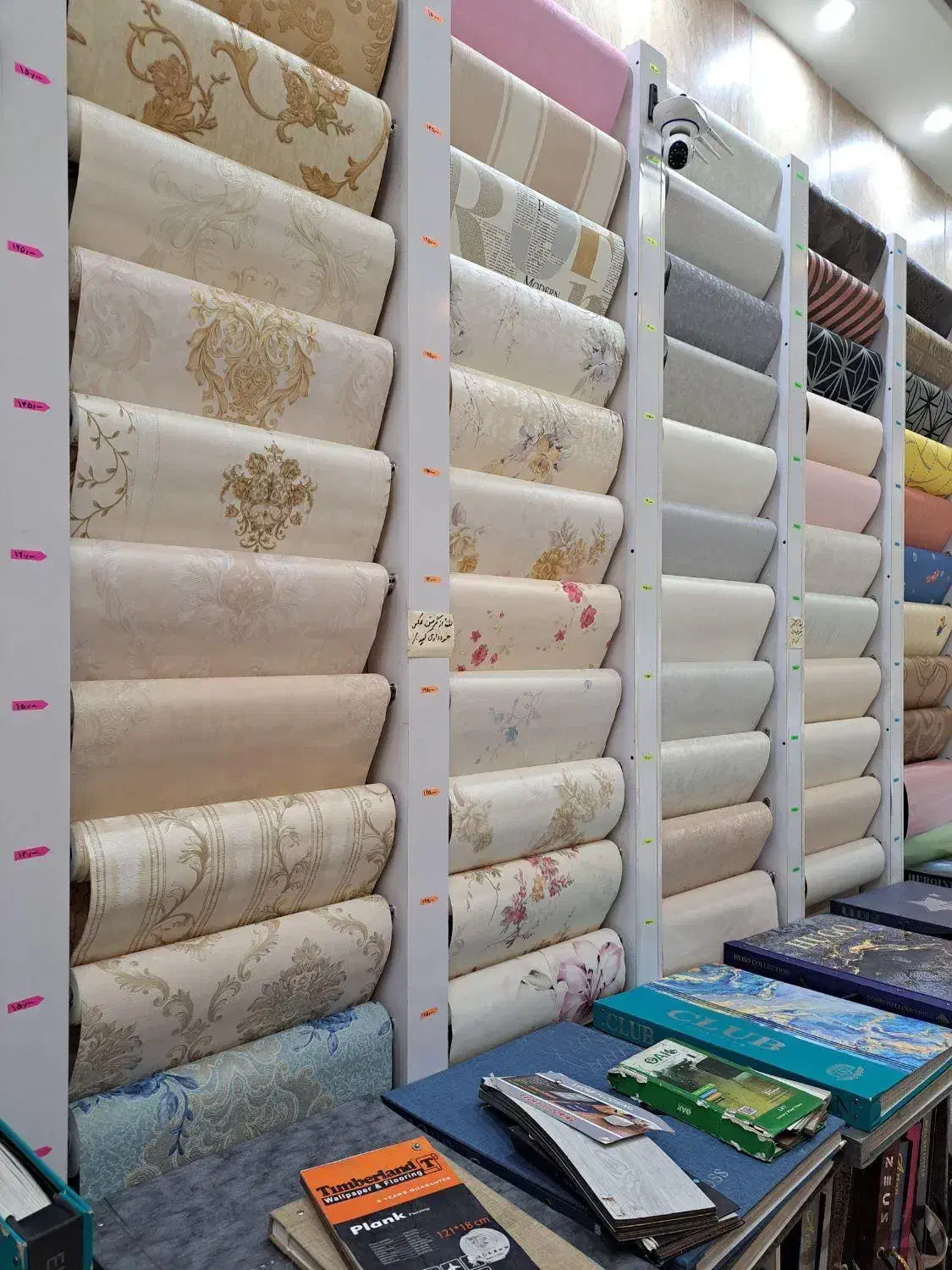 کاغذدیواری،رنگ کاری،پشت تی وی،آینه کاری|خدمات پیشه و مهارت|مرند, |دیوار