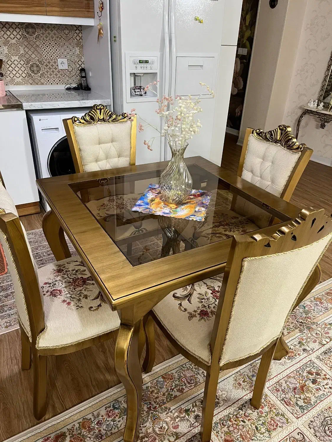 میز غذا خوری ۴ نفره|میز و صندلی غذاخوری|پیر بکران, |دیوار