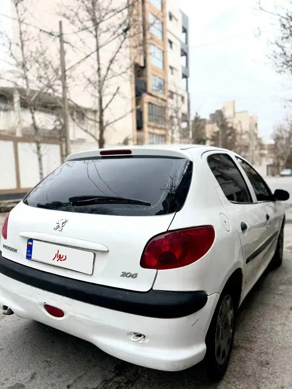 پژو ۲۰۶ تیپ۲ مدل۹۸|خودرو سواری و وانت|مشهد, دانشجو|دیوار