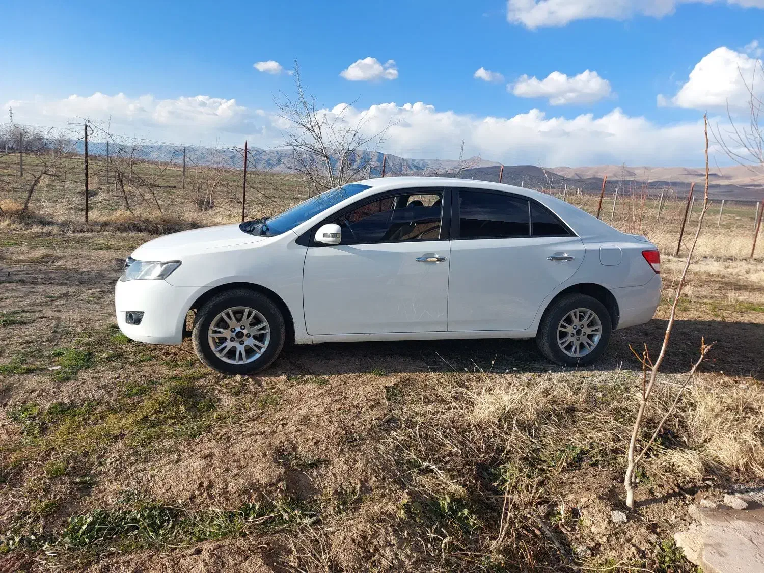 اریودنده ای مدل۹۷|خودرو سواری و وانت|پرند, فاز ۵|دیوار