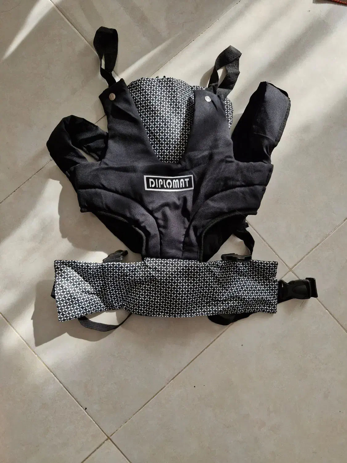 دو عدد اغوشی کودک|کالسکه و لوازم جانبی|جلفا, |دیوار