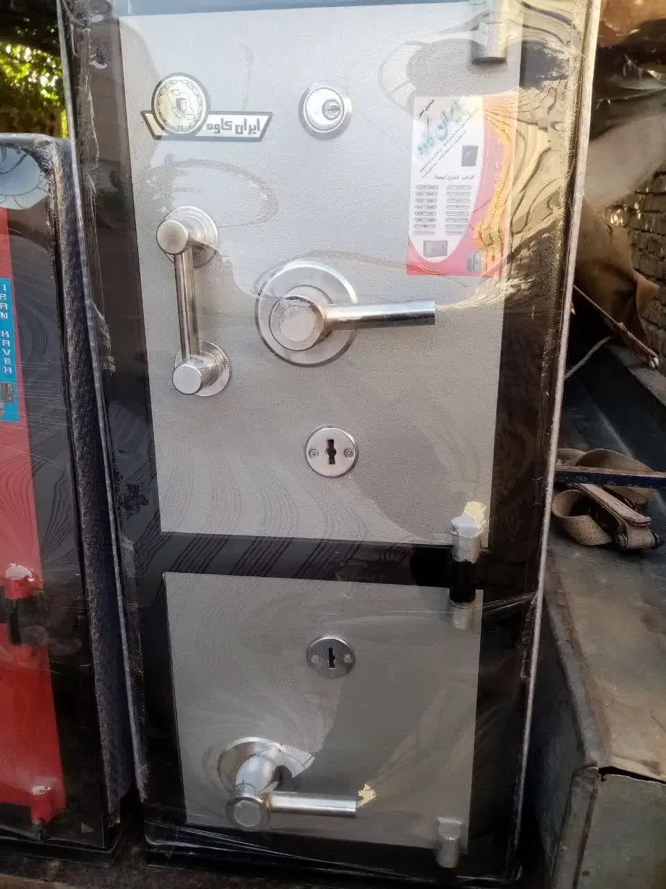 گاوصندوق ایران کاوه در همه ابعاد|ابزارآلات|قم, انسجام|دیوار