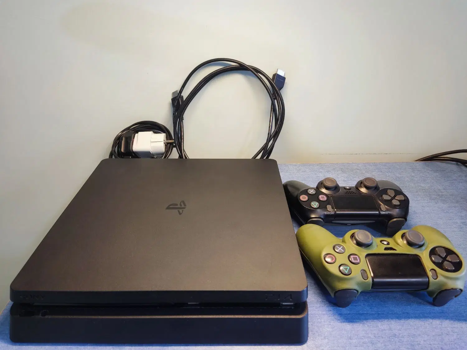 ps4 slim|کنسول، بازی ویدئویی و آنلاین|تهران, گلستان (شهرک راه آهن)|دیوار