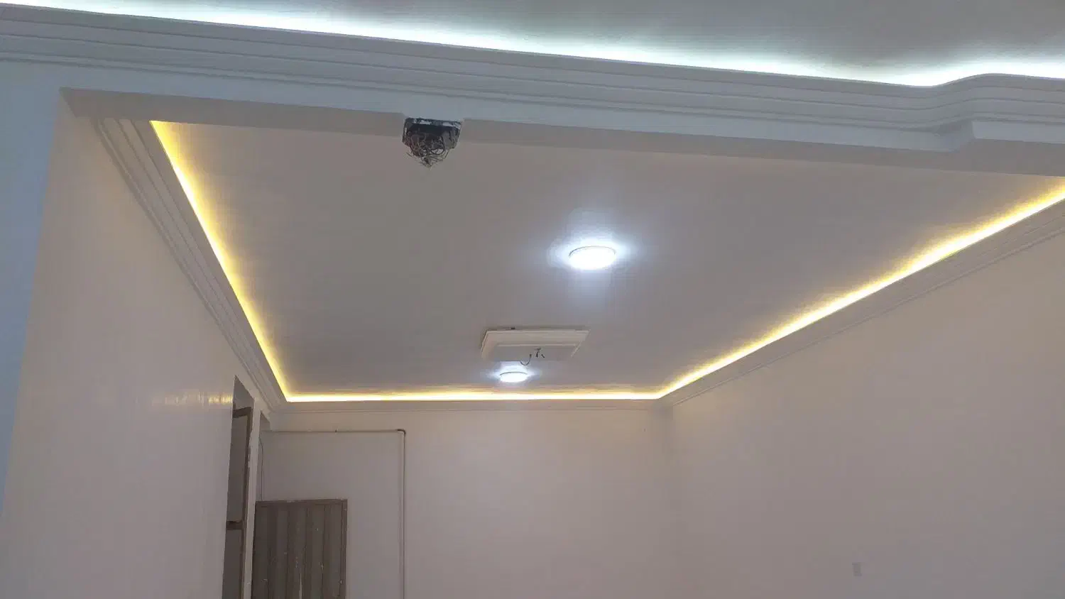 سفیدکاری لکه کاری|خدمات پیشه و مهارت|دوگنبدان, |دیوار