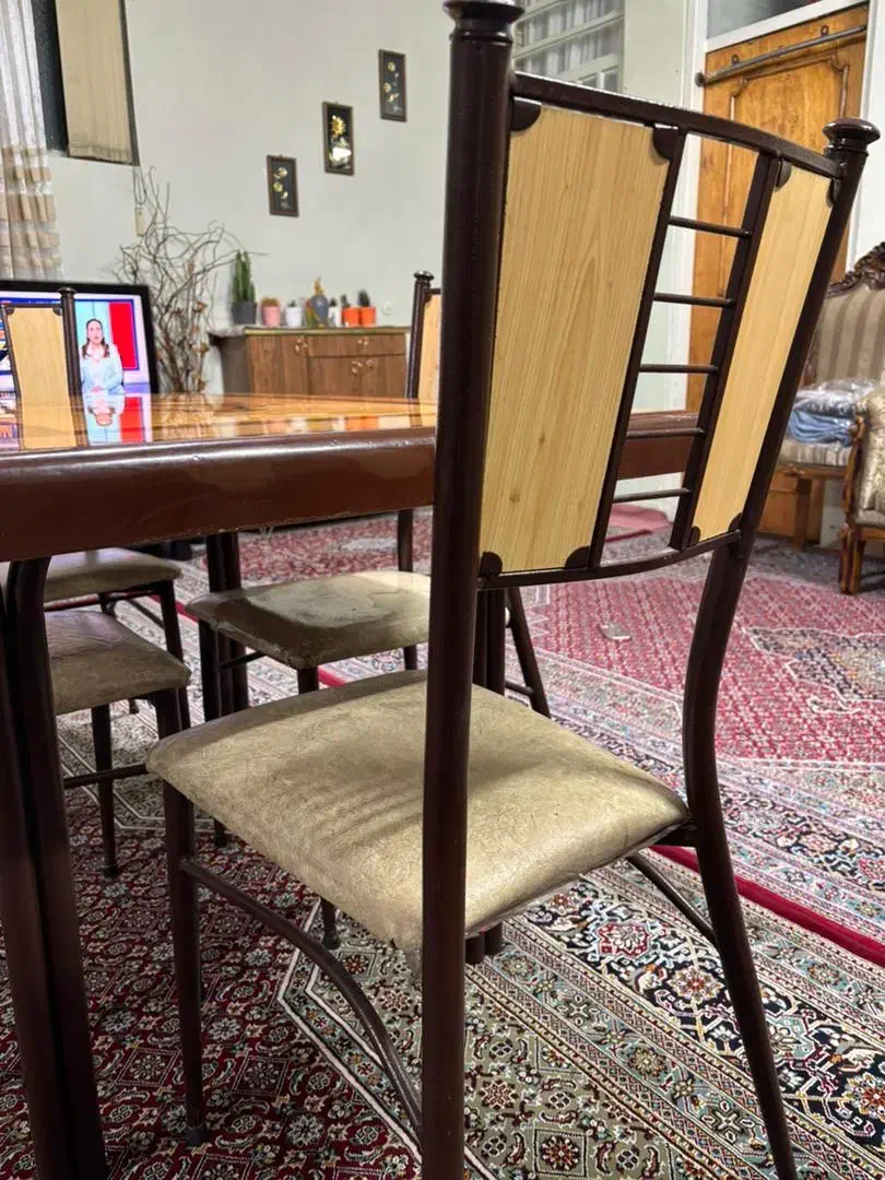 میز چوبی و صندلی ناهار خوری چهار نفره با کیفیت|میز و صندلی غذاخوری|شیراز, شریفآباد|دیوار