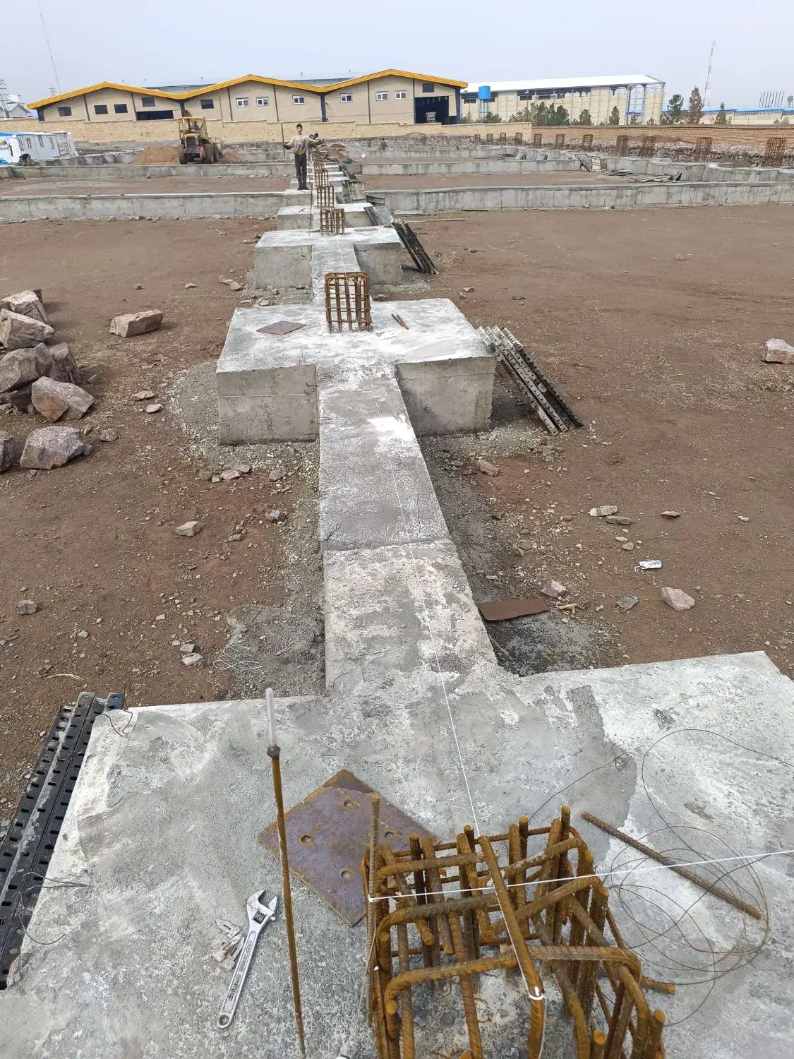 نیازمند آلماتور بند.قالب بند|استخدام معماری، عمران و ساختمانی|رباط‌کریم, شهرک صنعتی پرند|دیوار