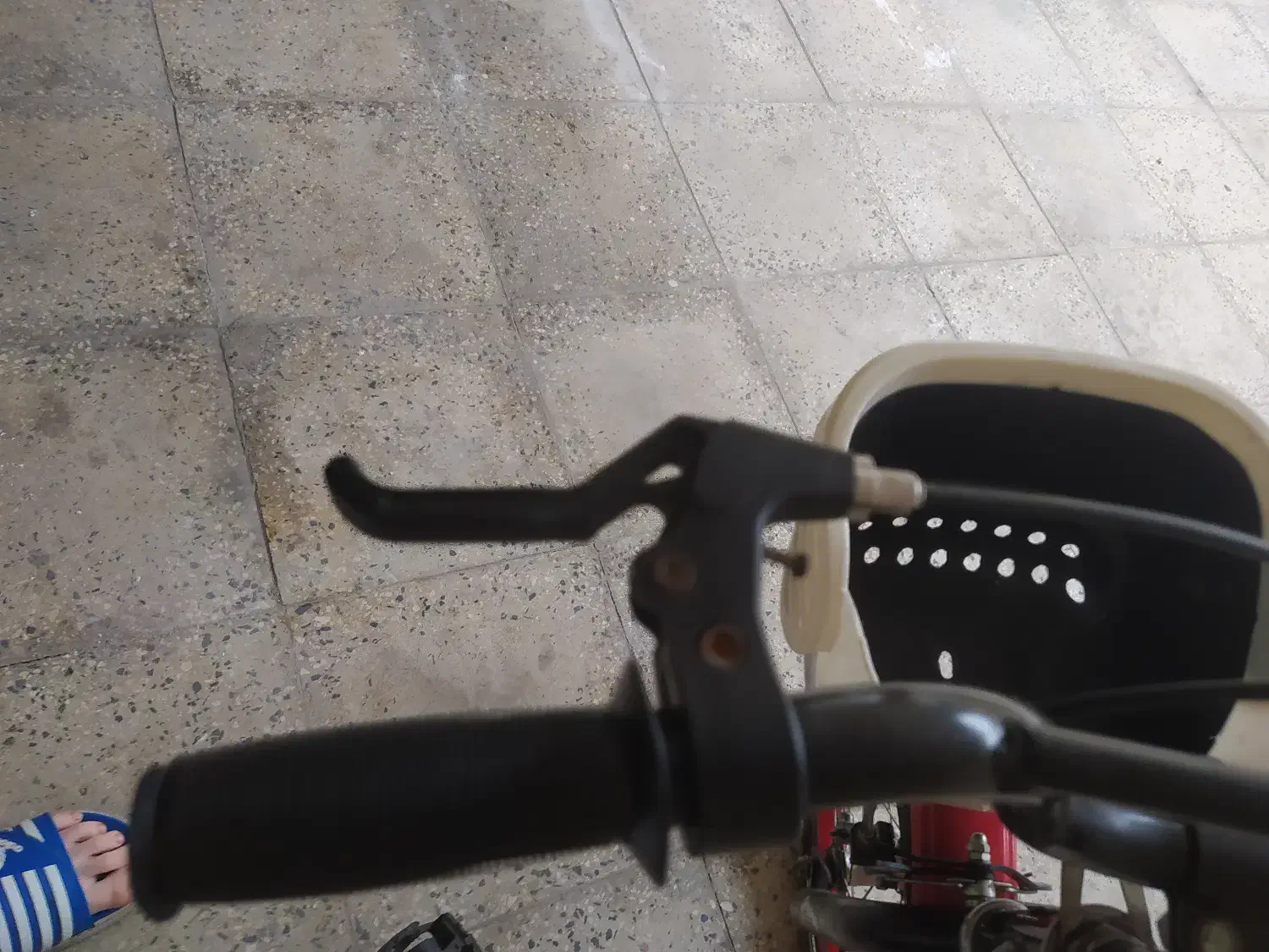 دوچرخه ی جک دار|دوچرخه، اسکیت، اسکوتر|فومن, |دیوار