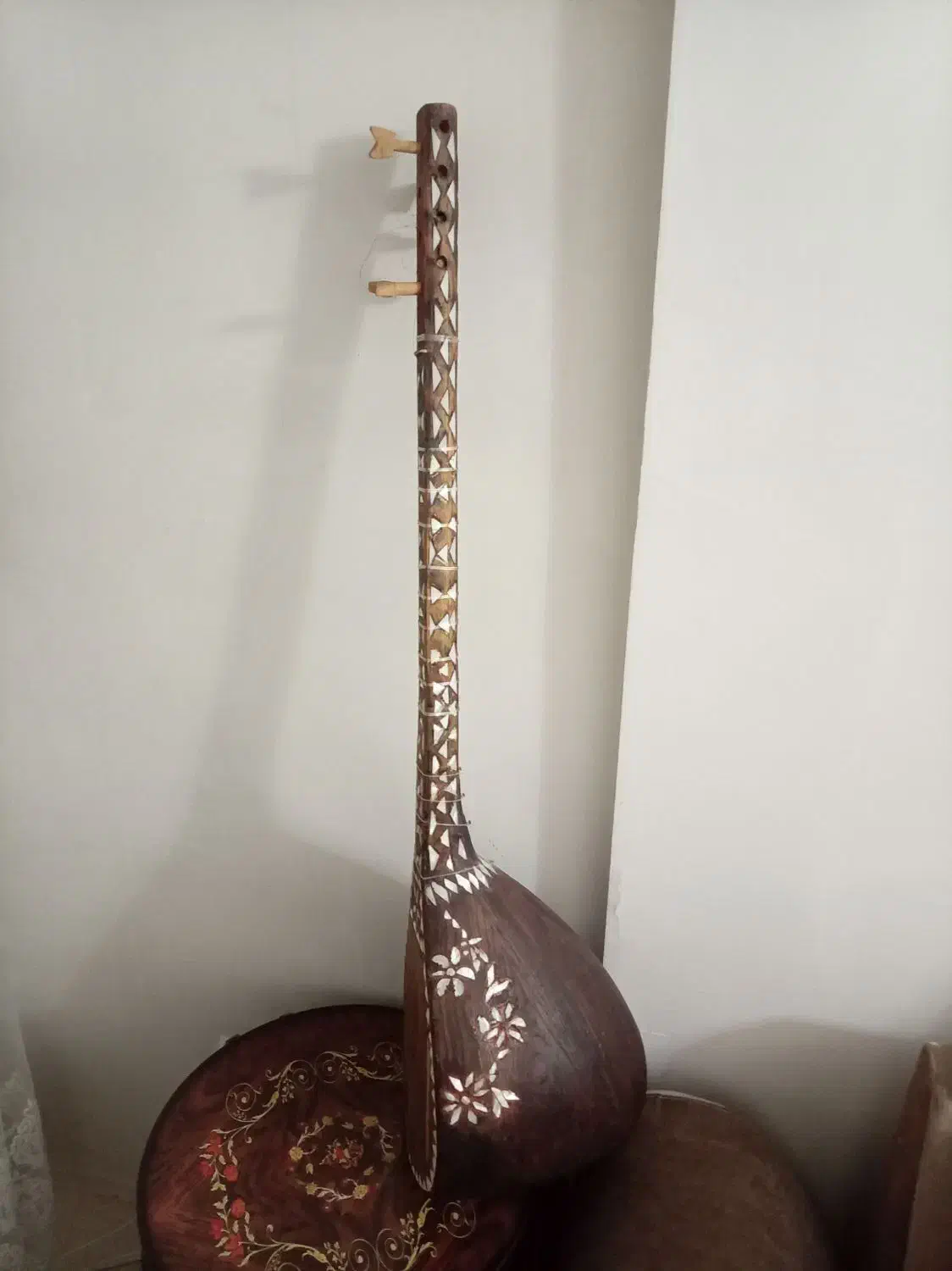 قوپوز،ساز|سازهای سنتی|تبریز, |دیوار