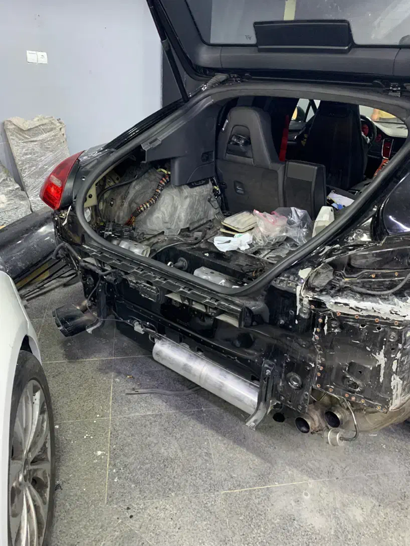 صافکار و نقاش|استخدام صنعتی، فنی، مهندسی|تهران, هروی|دیوار