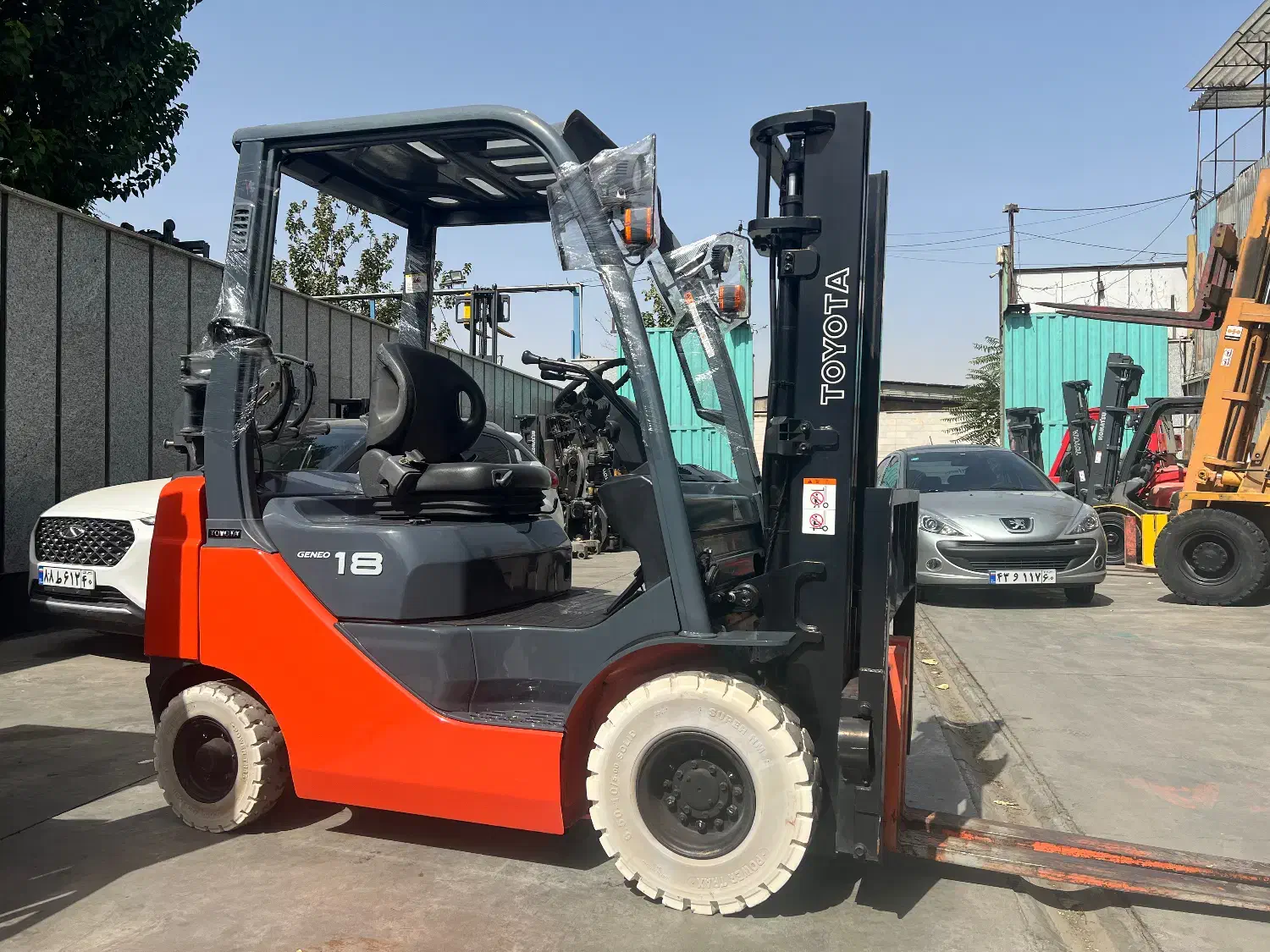 لیفتراک ۱.۸۰۰ تویوتا ۸ اف مدل ۲۰۱۷ دوگانه سوز|خودرو سنگین|تهران, بروجردی|دیوار