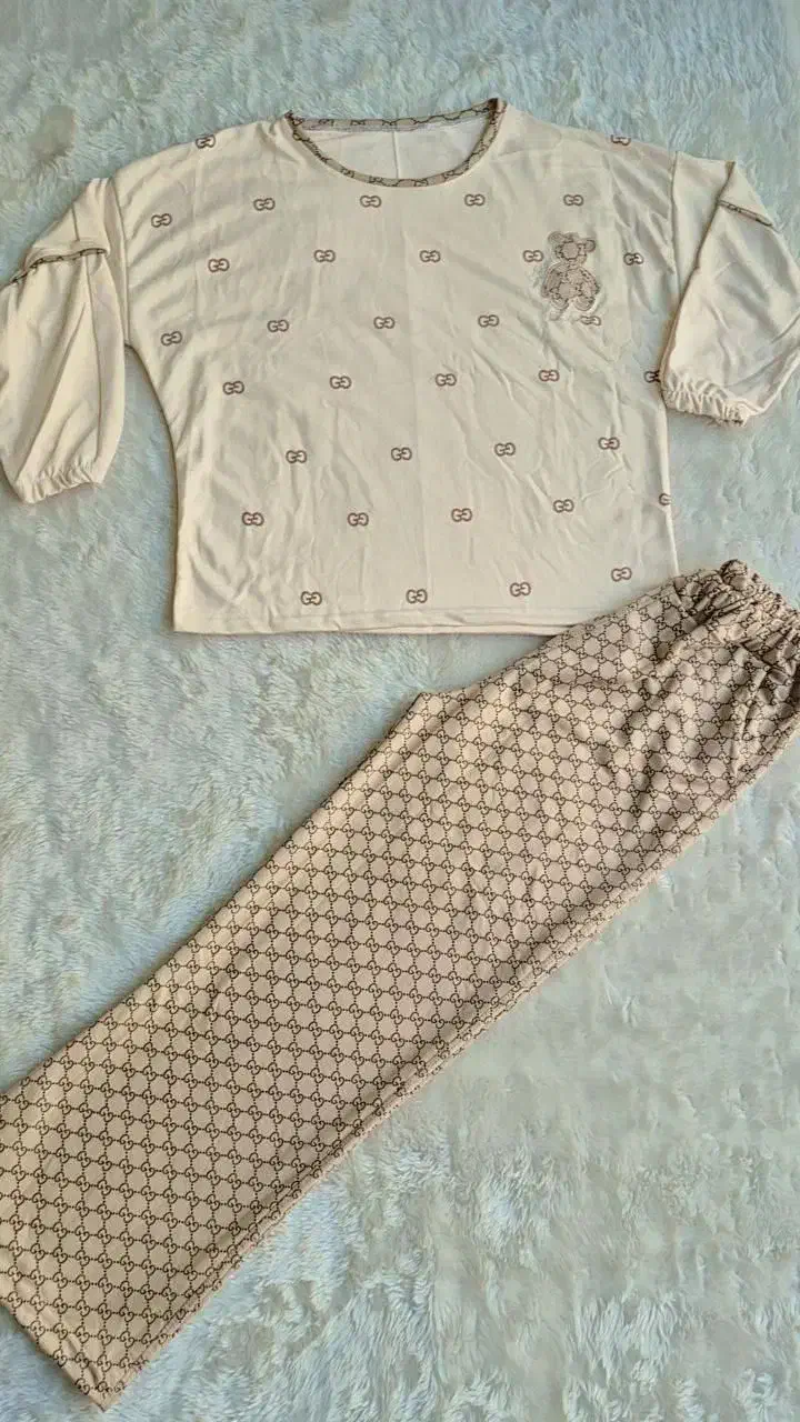 لباس اسپرت|لباس|شهریار, کهنز|دیوار