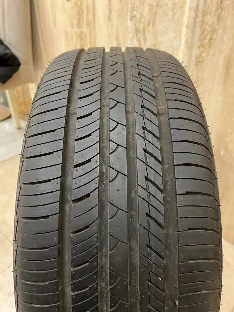 لاستیک بارز مناسب j7 زیر صفری|قطعات یدکی و لوازم جانبی|قم, باجک دو|دیوار