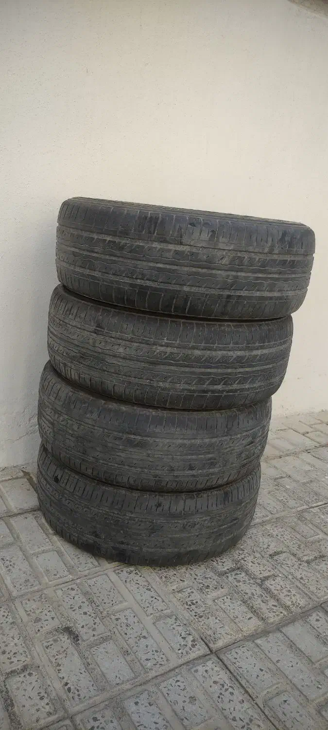 چهار حلقه لاستیک کومهو 205 رینگ 15 کارکرده|قطعات یدکی و لوازم جانبی|شیروان (خراسان), |دیوار