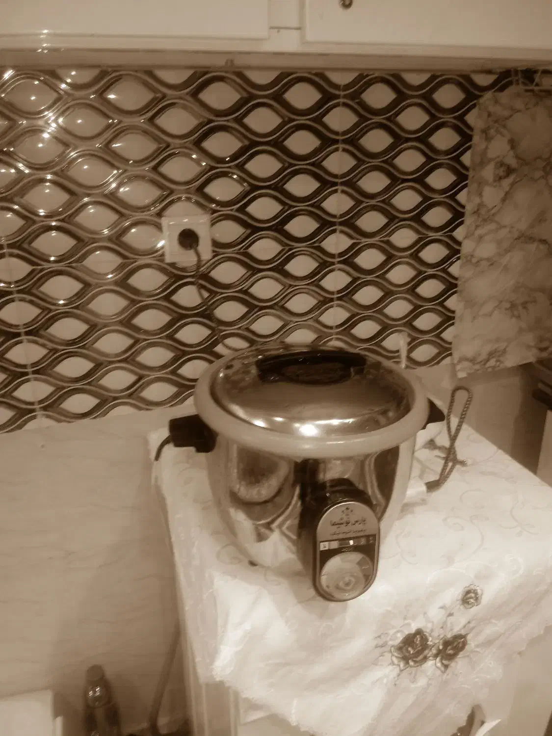 باسلام یک عدد پلوپز نوشیما سالم|ظروف پختوپز|باسمنج, |دیوار