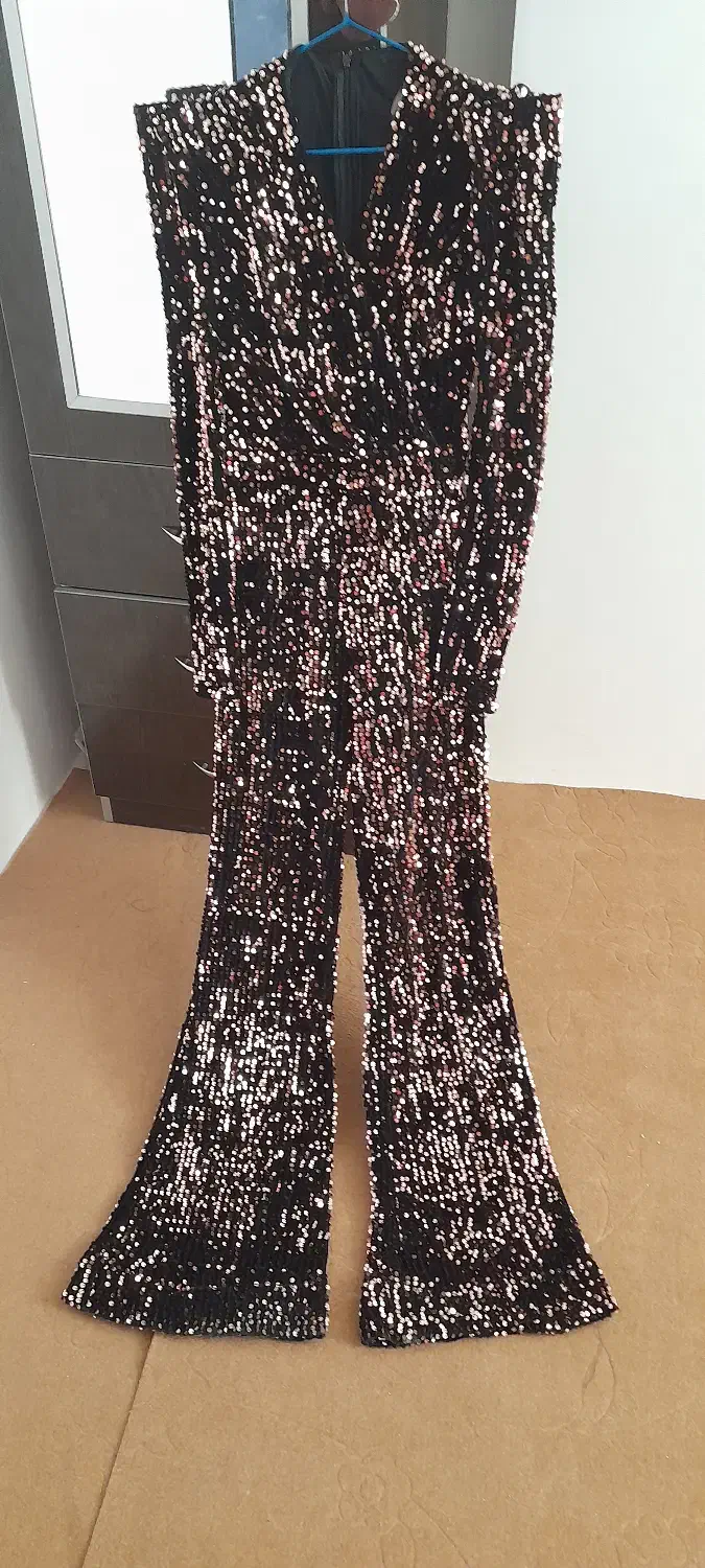 لباس‌ مجلسی|لباس|اصفهان, فردوان|دیوار