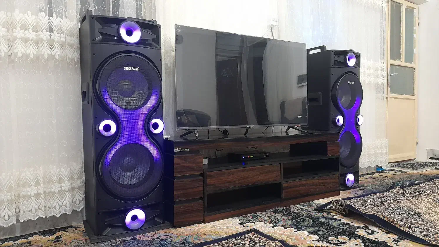 فروش مبل ۷نفره و باند شاک ویو در حدنو|مبلمان خانگی و میز عسلی|سربیشه, |دیوار