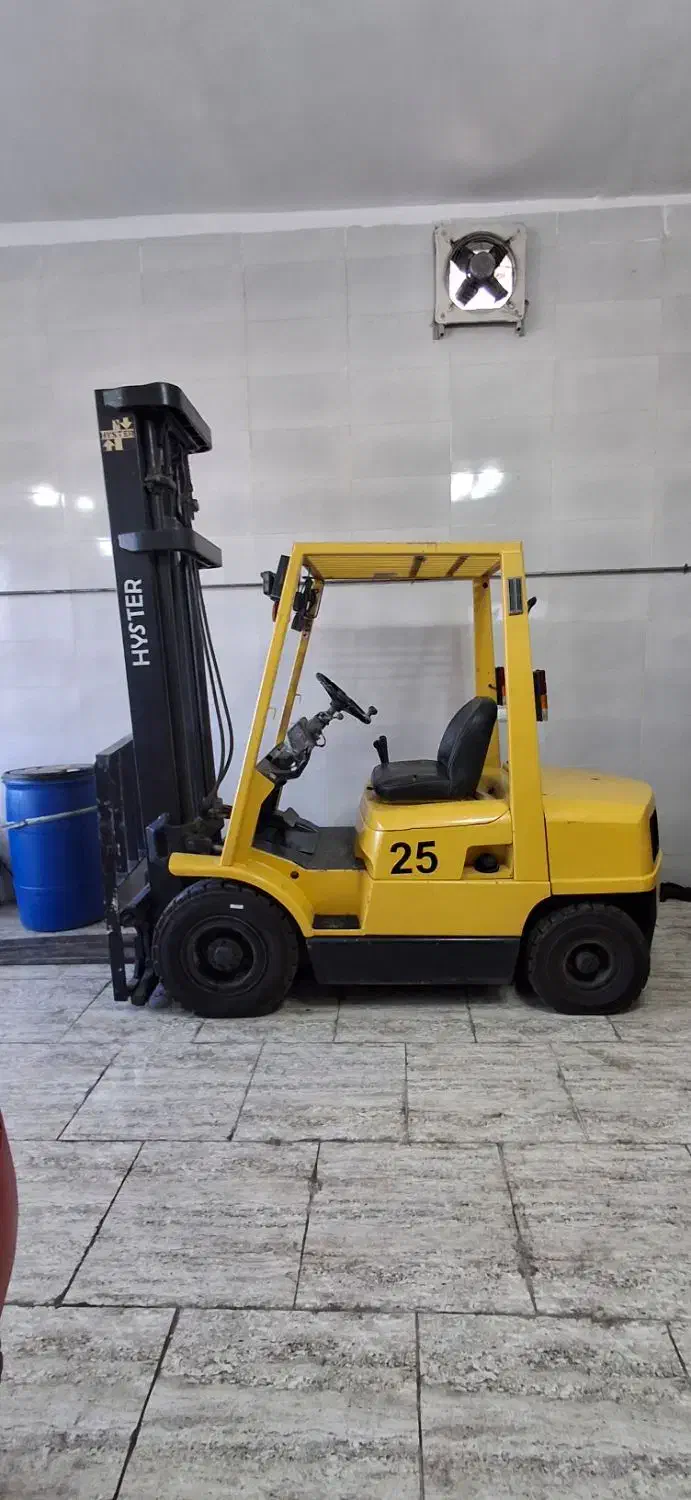 لیفتراک سهندوهاستر ۲.۵ تن|خودرو سنگین|تبریز, |دیوار