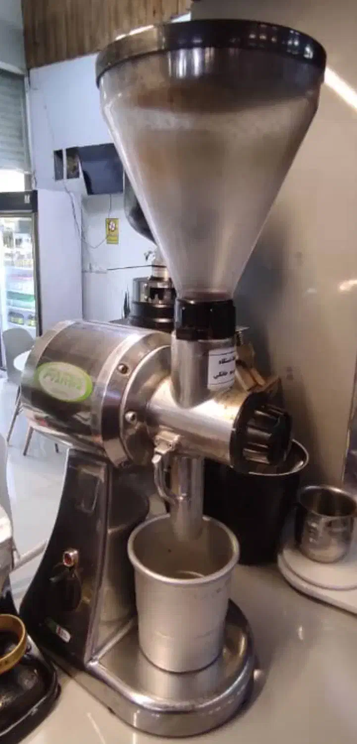 آسیاب فاما یک کله و وافل ساز صنعتی|خردکن، آسیاب، غذاساز|دوگنبدان, |دیوار