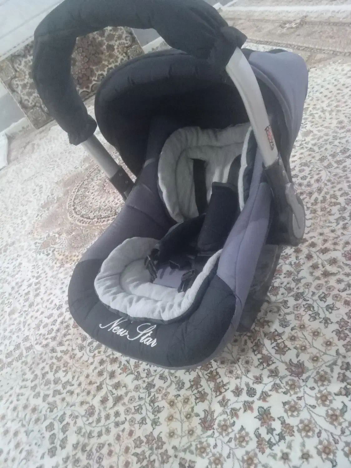 کریر نوزاد|کالسکه و لوازم جانبی|قم, چهل درخت‎|دیوار