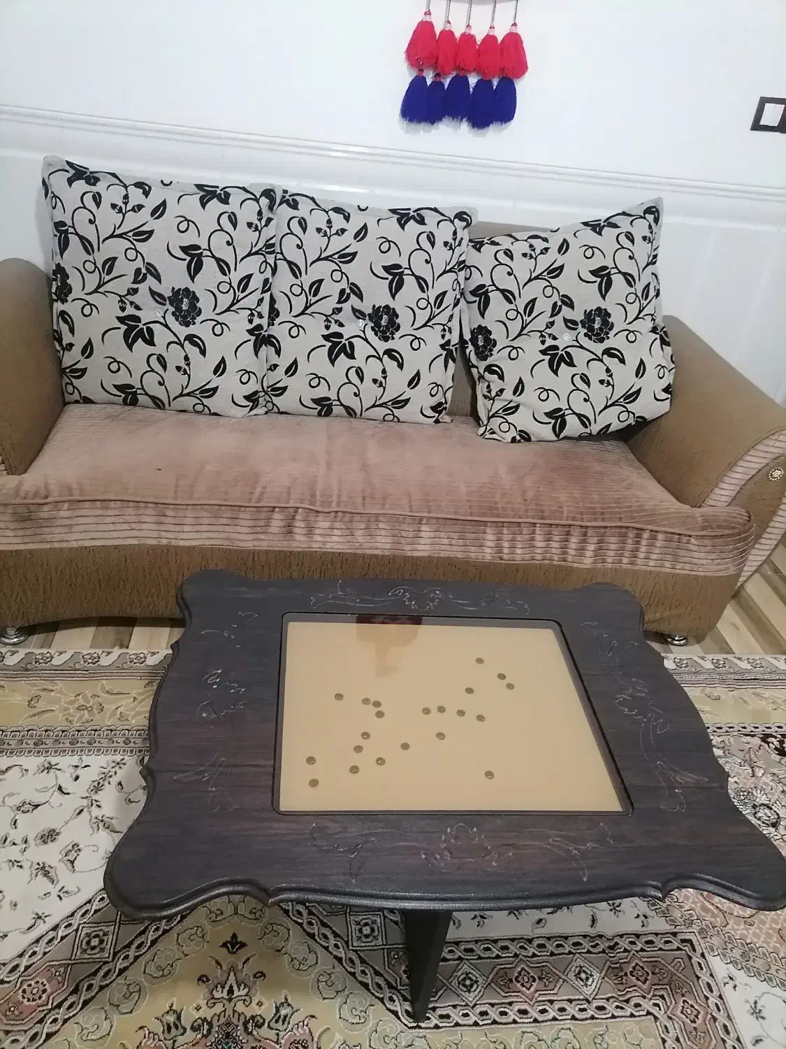 مبل کارکرده درحدنو|مبلمان خانگی و میز عسلی|مرودشت, فاز دوم شهرک فرهنگیان|دیوار