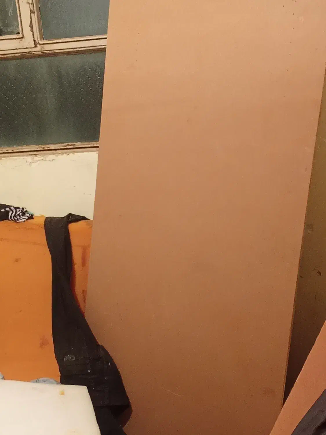 کفی تخت (یک نفره) نوپان پایه دار با یک تشکابری|تخت و سرویس خواب|شاهینشهر, شهرک گلدیس|دیوار