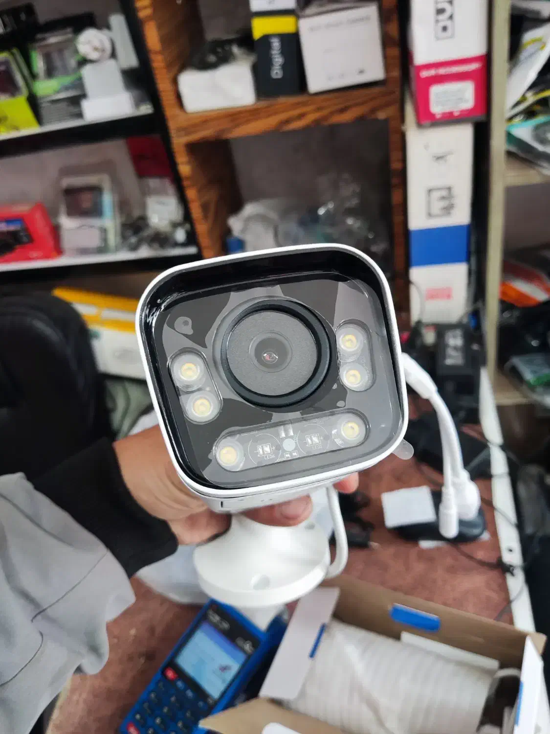 نصب فروش انواع دوربین مداربسته|دوربین مداربسته|اردبیل, |دیوار