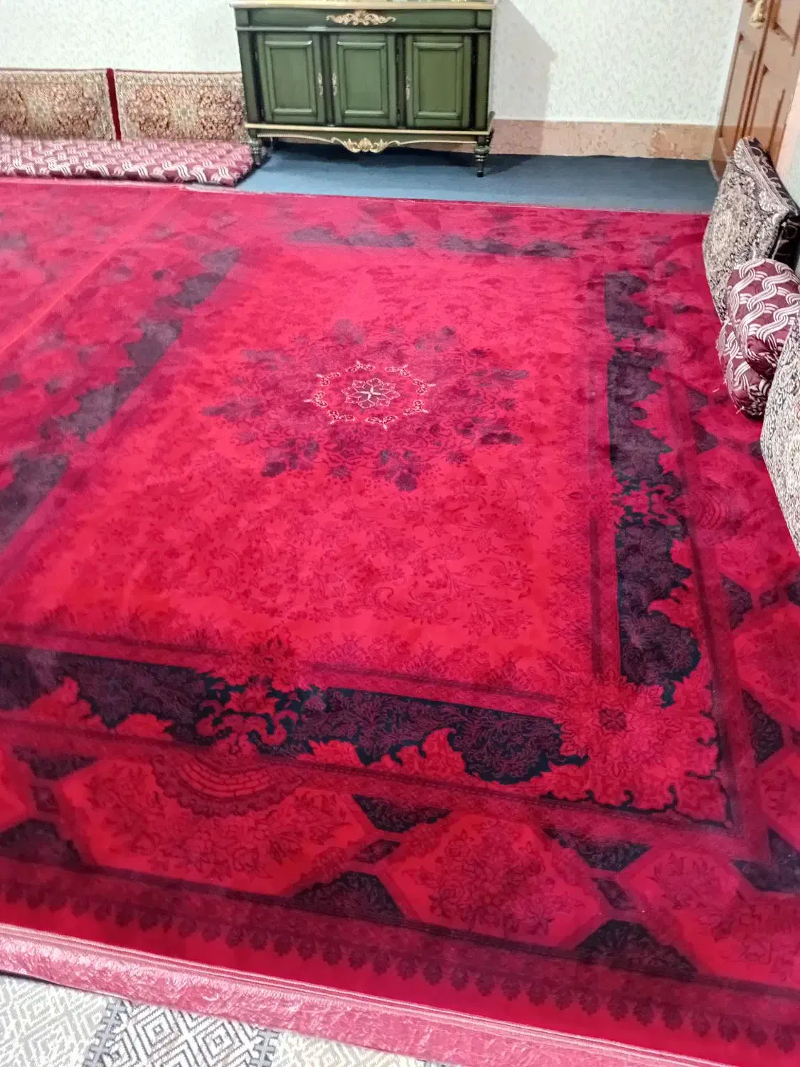 فرش ۱۲ متری نو|فرش|مشهد, کوشش|دیوار