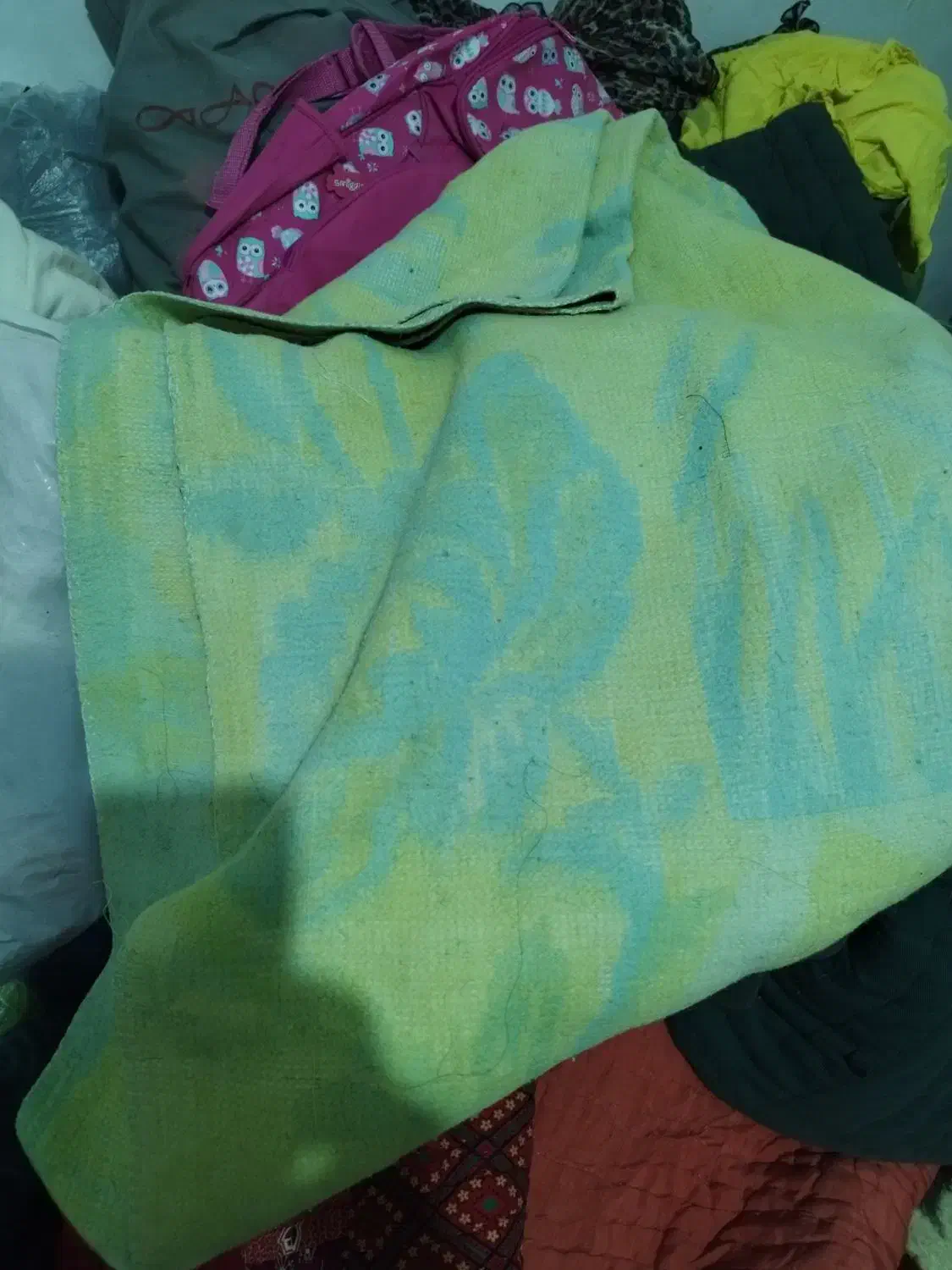 پتو  لهاف  تشک سالم تمیز زیبا|رختخواب، بالش، پتو|قزوین, |دیوار