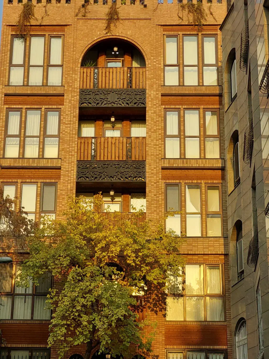 ۹۳ دولت دیباجی جنوبی/تاپ لوکیشن/۲ پارکینگ.lox|اجارهٔ آپارتمان|تهران, اختیاریه|دیوار