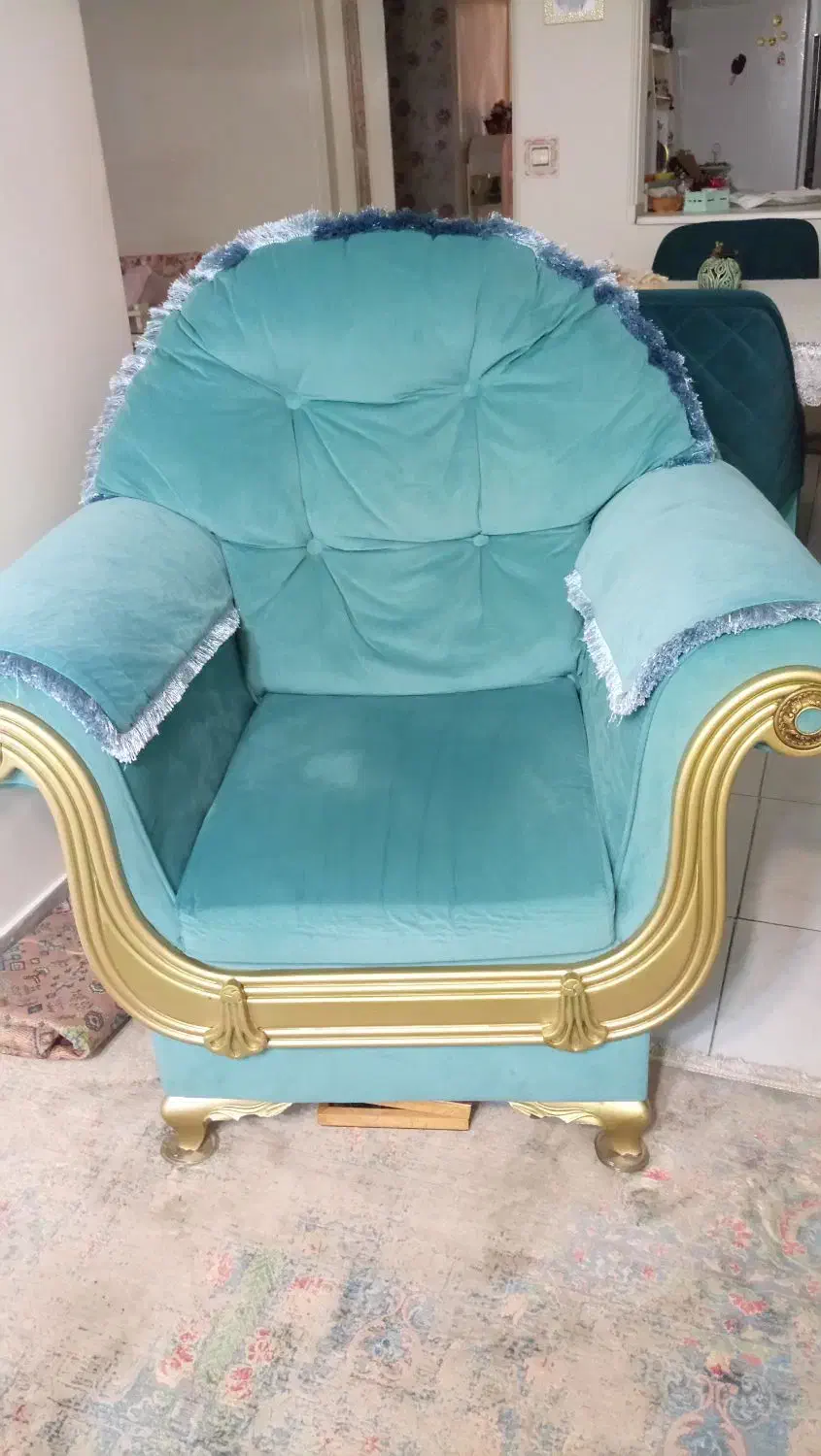 مبلمان کلاسیک هفت نفره|مبلمان خانگی و میز عسلی|تهران, امجدیه (خاقانی)|دیوار