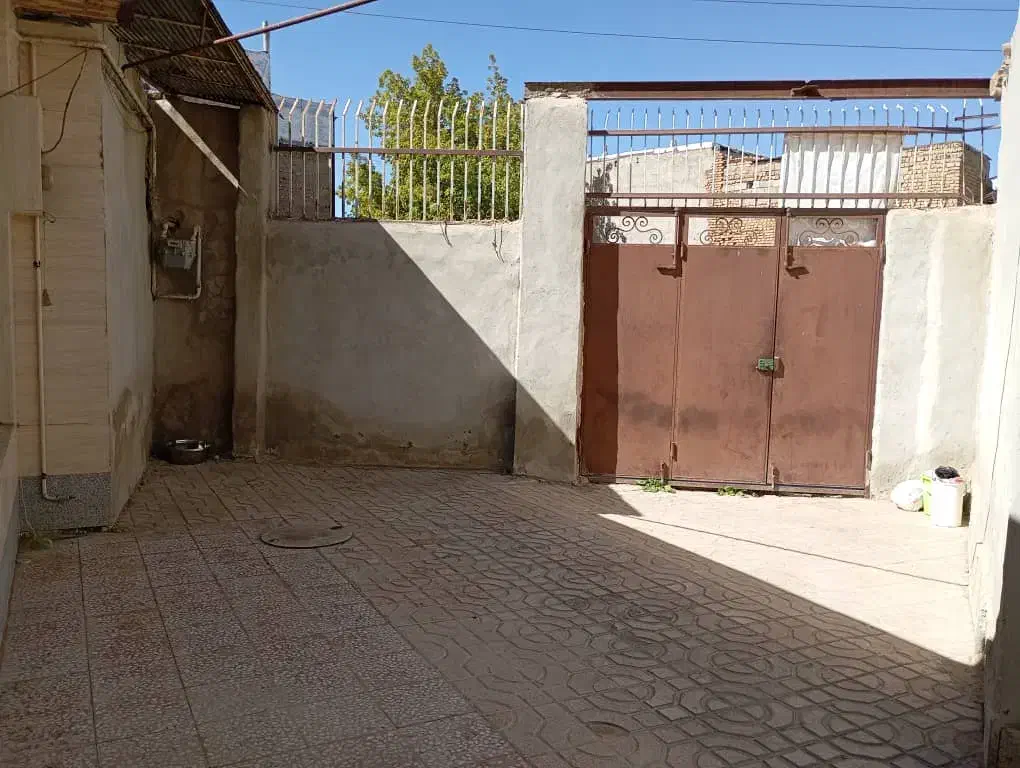فروش ملک مسکونی ۳۲۰ متری،قروه درجزین .استان همدان|فروش خانه و ویلا|درگزین, |دیوار