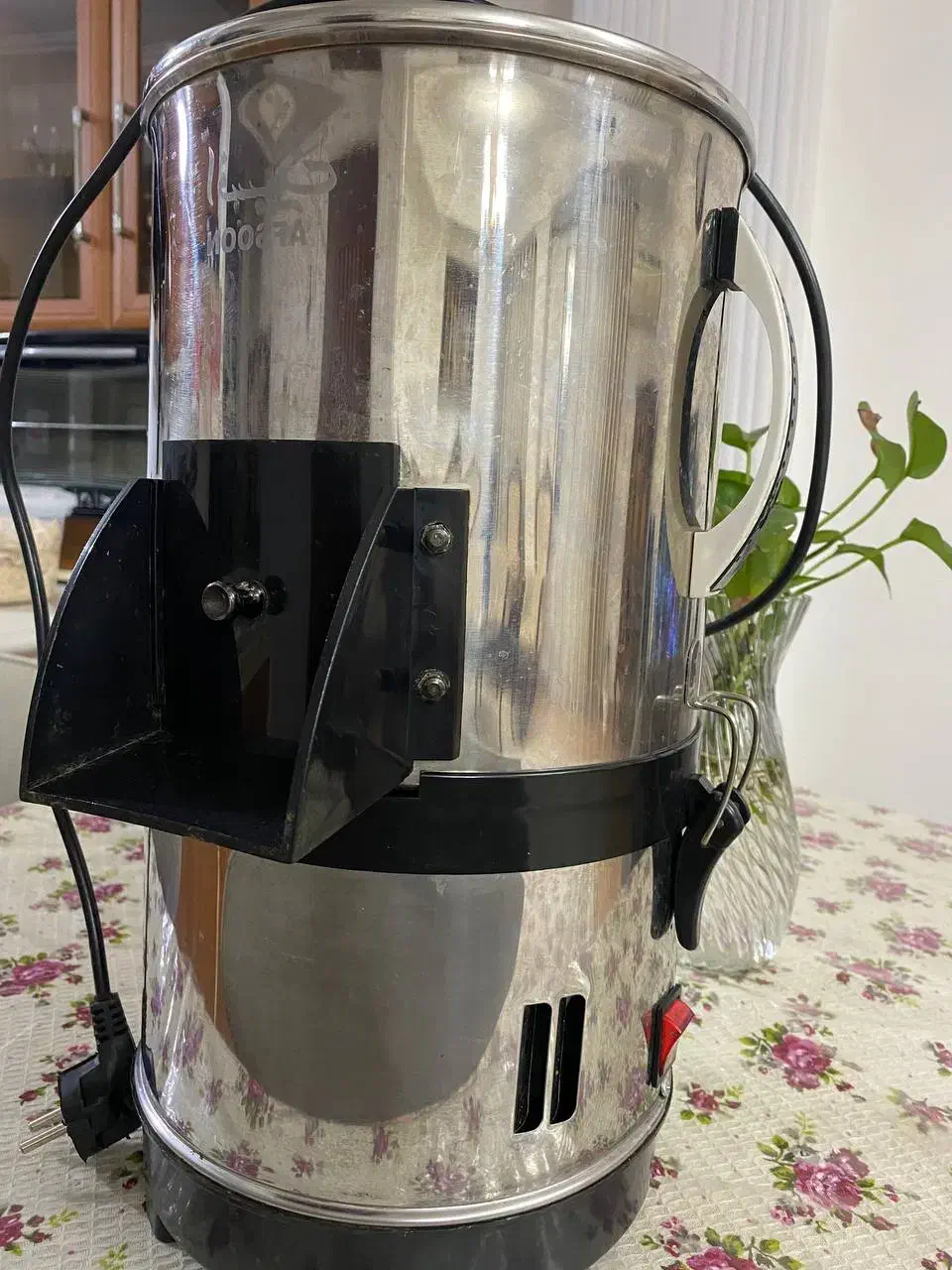 سبزی خردکن|خردکن، آسیاب، غذاساز|رشت, دباغیان|دیوار