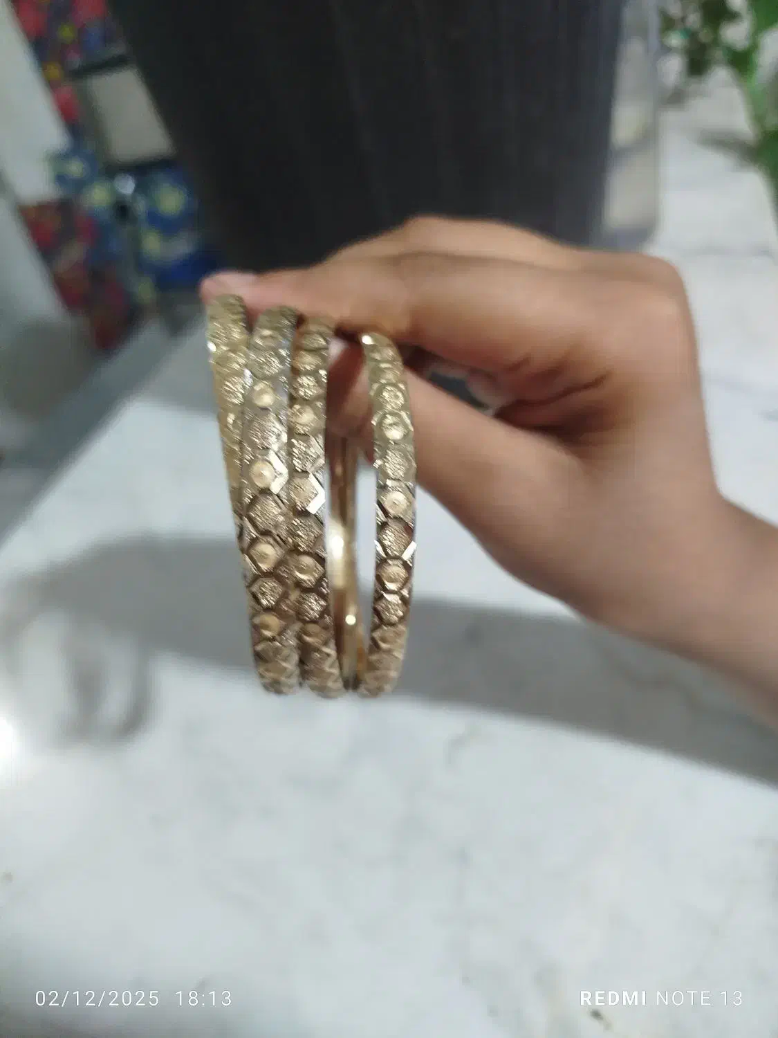 النگو بدل|بدلیجات|ورامین, ورامین|دیوار