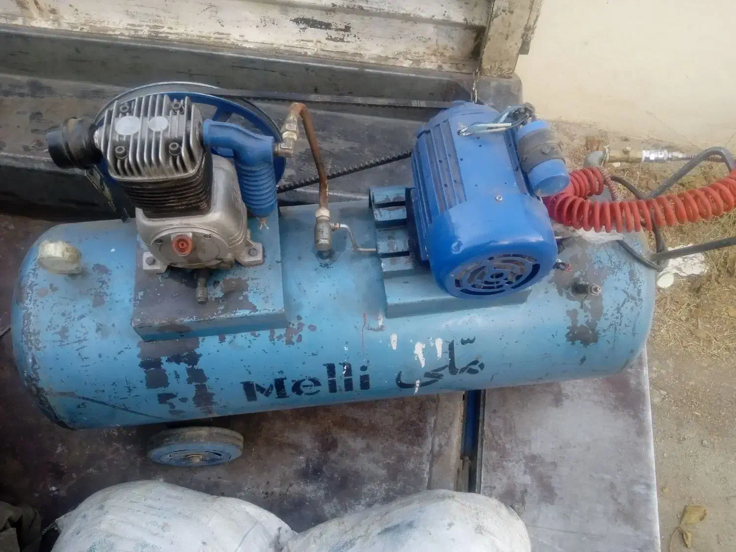 پمپ باد 150با دینام دو اسب مخزن ضخیم|ماشینآلات صنعتی|ملایر, |دیوار