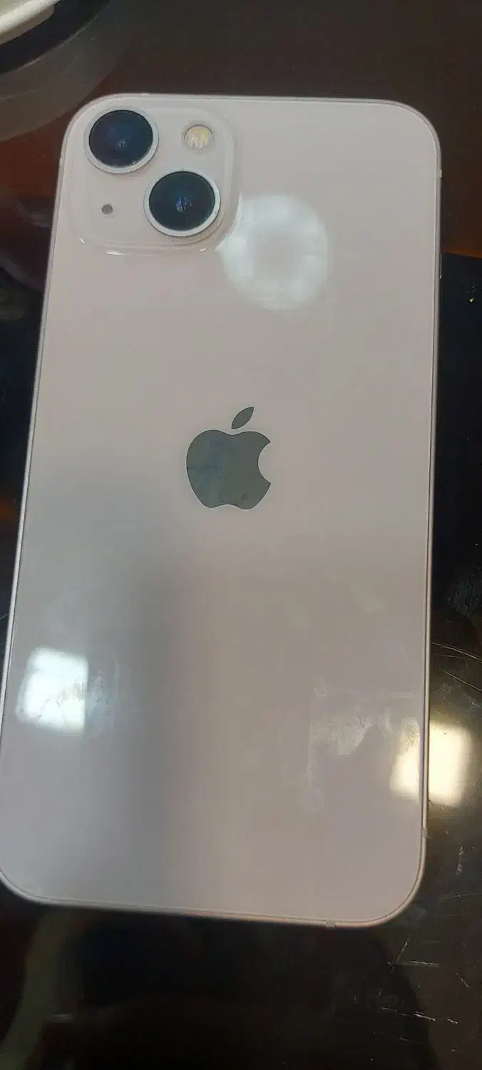 آیفن ۱۳ نرمال صورتی همراه با ۵ قاب رایگان|موبایل|تهران, کاج|دیوار