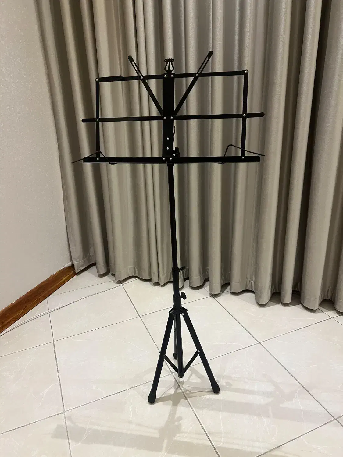 پایه دفتر نت|آلات موسیقی|اصفهان, خانه اصفهان|دیوار