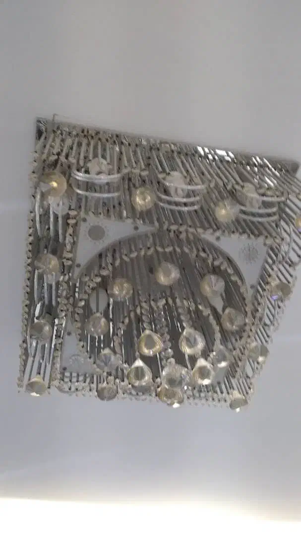 دو عدد لوستر پذیرایی و اشپزخانه|لوستر و چراغ آویز|بندر انزلی, انصار الحسین|دیوار