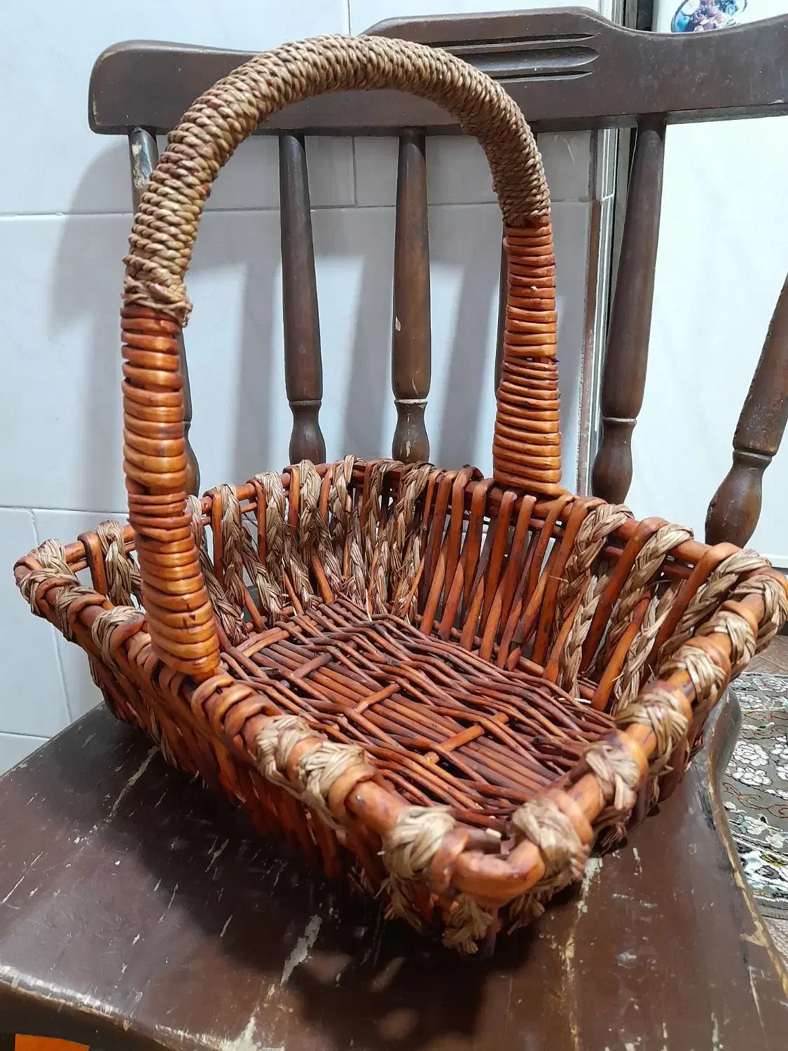 سبد حصیری|صنایع دستی و سایر لوازم تزئینی|ساوه, |دیوار