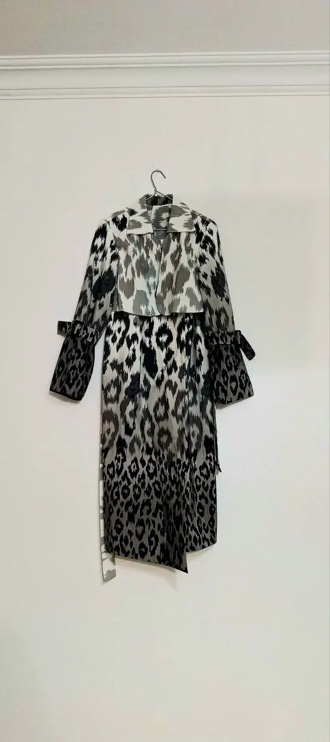 بارونی ترنچ کت پلنگی نو|لباس|تهران, مینی‌سیتی (شهرک نفت)|دیوار