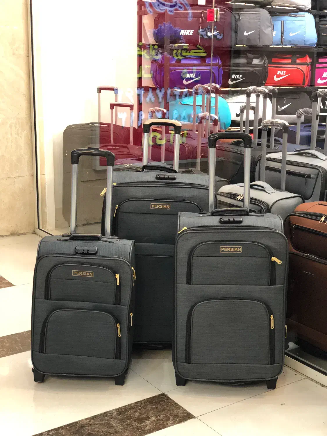چمدان اقتصادی ( ارسال فوری پرداخت در محل )|کیف، کفش، کمربند|مشهد, عیدگاه|دیوار