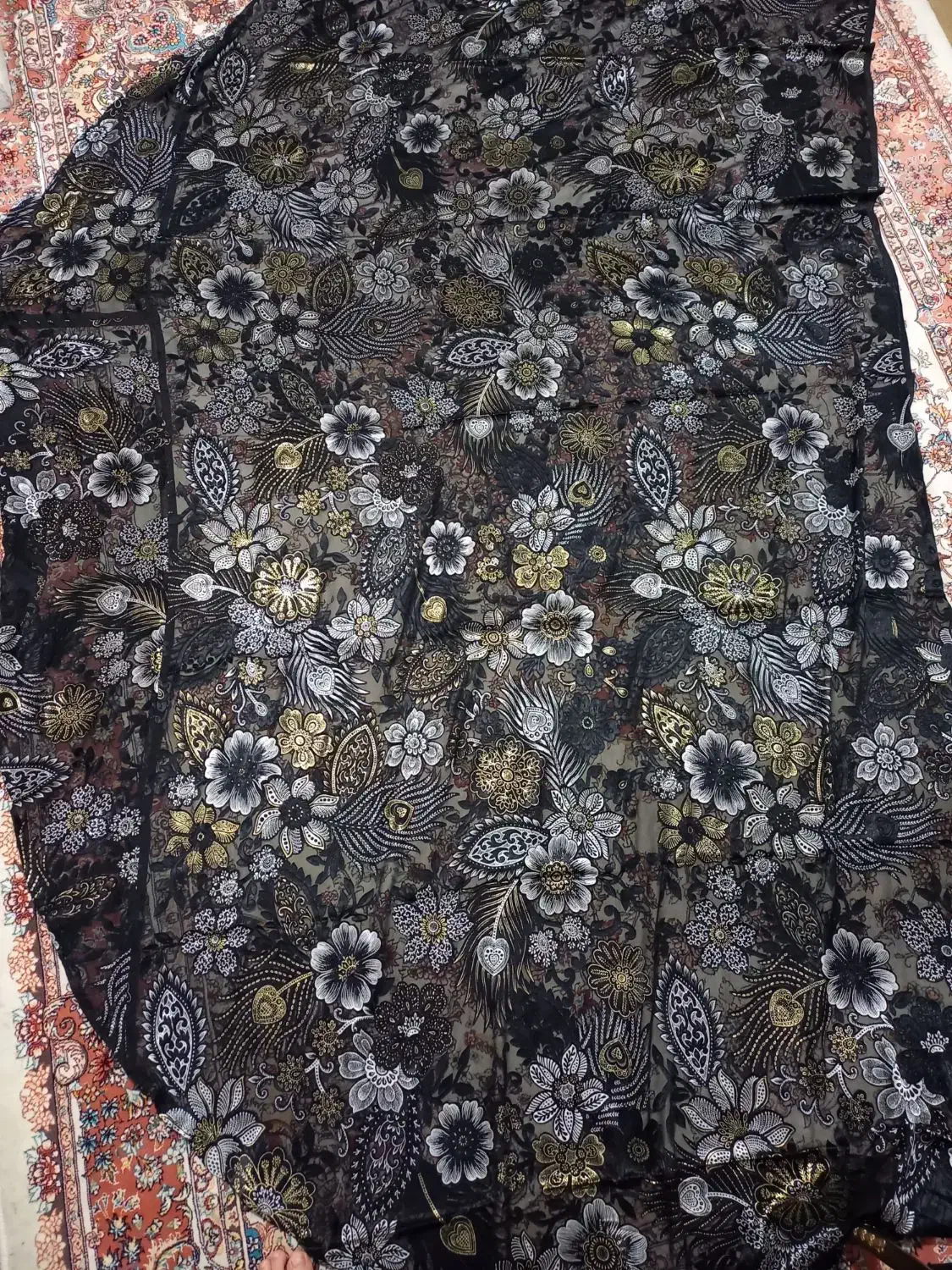 یک عدد چادر مجلسی زنانه به فروش می‌رسد|لباس|تبریز, |دیوار