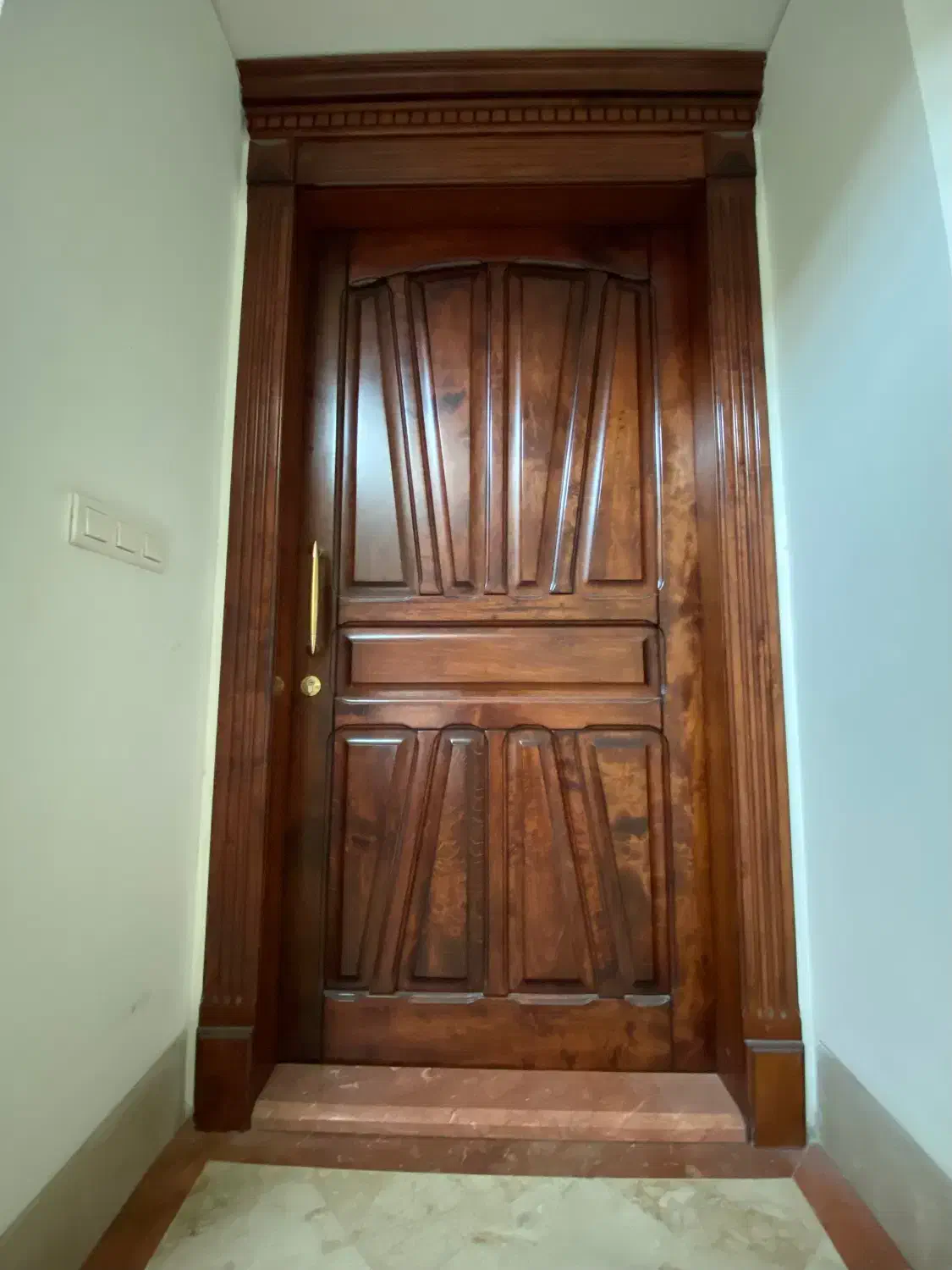 درب چوبی ورودی آپارتمان|مصالح و تجهیزات ساختمان|تهران, الهیه|دیوار