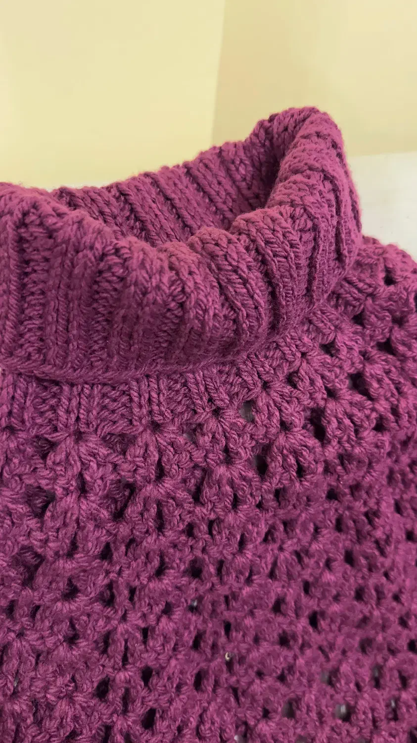 شنل، کلاه و شال دستبافت دخترانه|لباس|رشت, منظریه|دیوار