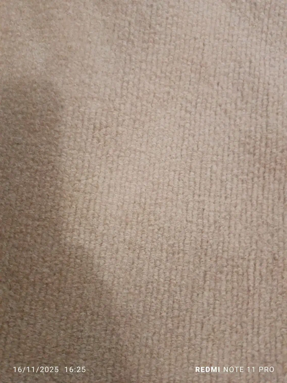 1۲ متر موکت تمیز و وشسته شده اماده انداختن|موکت|بوکان, |دیوار