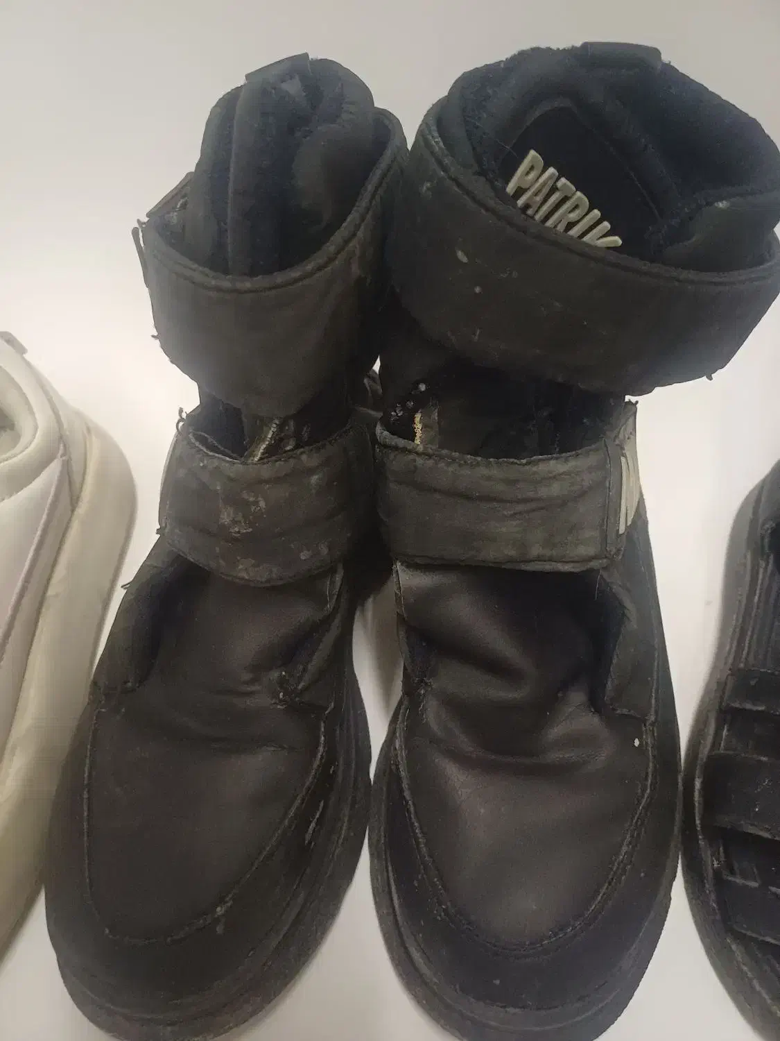 پوتین|کیف، کفش، کمربند|قیامدشت - خاورشهر, |دیوار